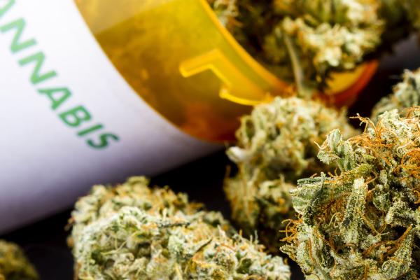 cannabis shutterstock 301537862 crop 0