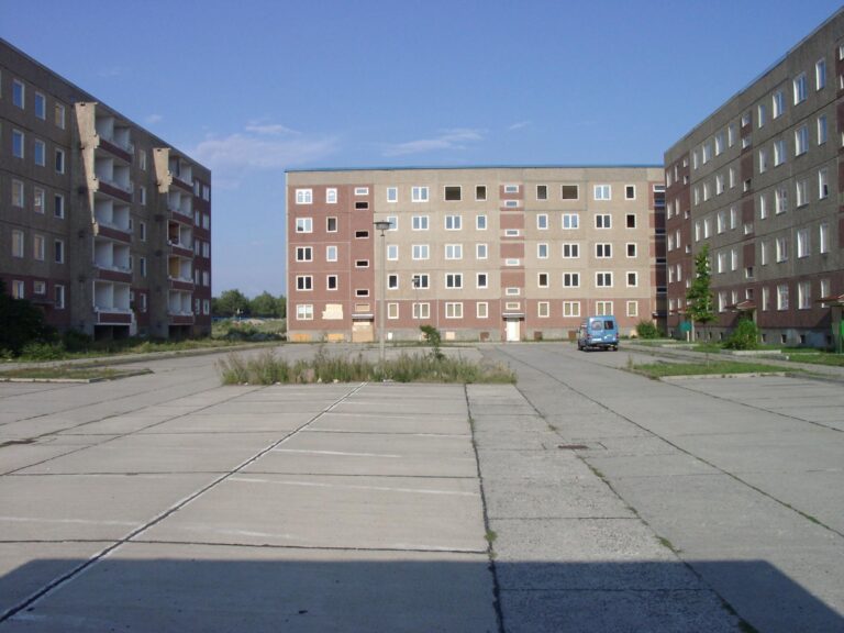 Plattenbau Leerstand Weisswasser 20041 768x576