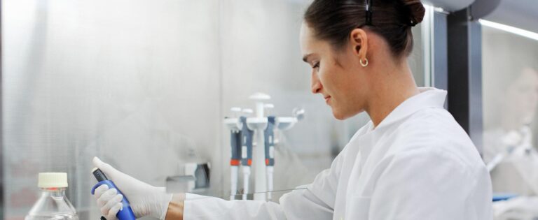 Cancer20vaccine20immatics20laboratory1 768x315