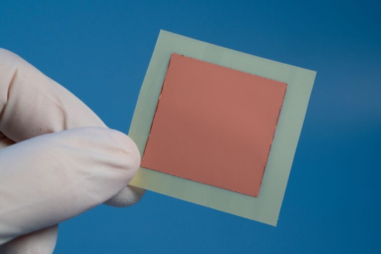 Laser-sintered screen-printed copper layers on FR4